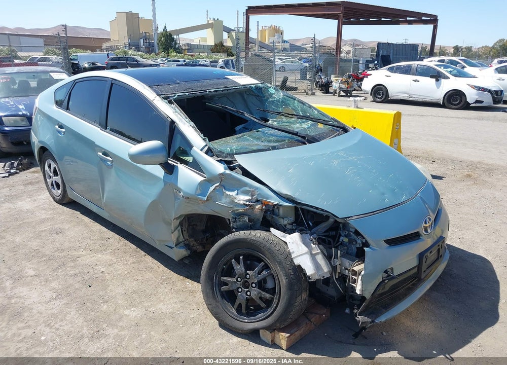 2015 TOYOTA PRIUS VIN: JTDKN3DU4F1900640