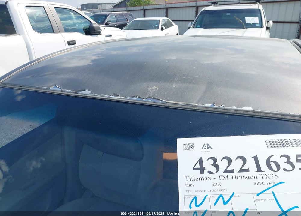 2008 KIA SPECTRA EX VIN: KNAFE121085499935