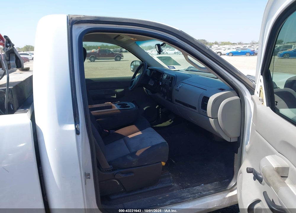2007 CHEVROLET SILVERADO 1500 WORK TRUCK VIN: 1GCEC14C77Z586578