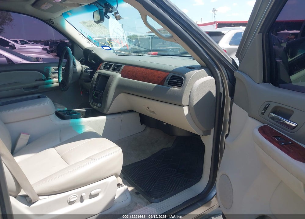 2009 GMC YUKON VIN: 1GKFC33069R238415