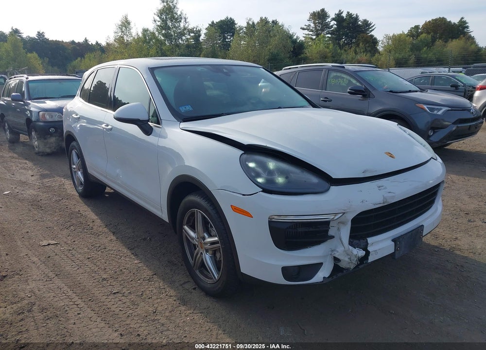 2016 PORSCHE CAYENNE S VIN: WP1AB2A22GLA96716