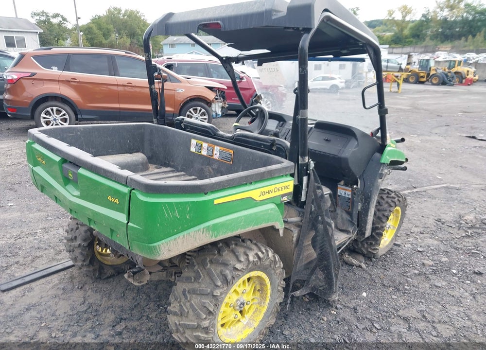 2023 JOHN DEERE XUV590M VIN: 1M0590MAEPM060079