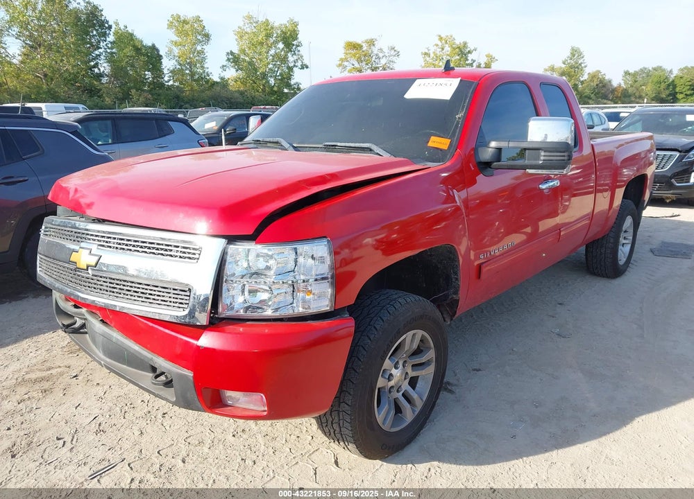 2011 CHEVROLET SILVERADO 1500 VIN: 1GCRKSE32BZ329894