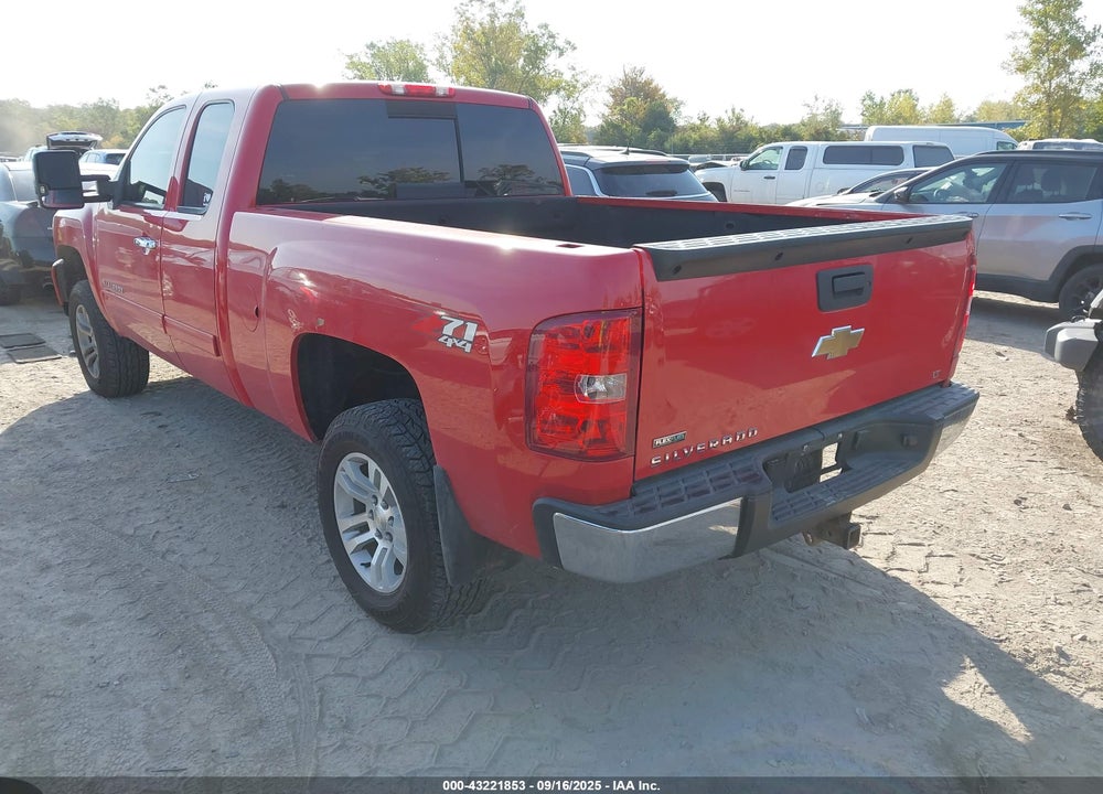 2011 CHEVROLET SILVERADO 1500 VIN: 1GCRKSE32BZ329894