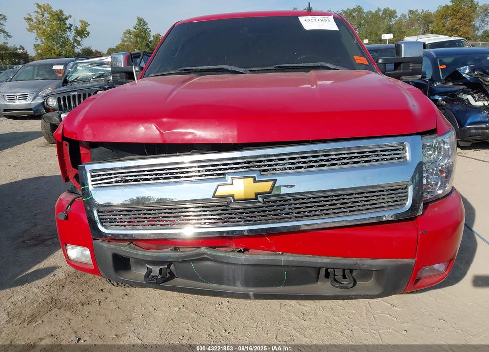 2011 CHEVROLET SILVERADO 1500 VIN: 1GCRKSE32BZ329894