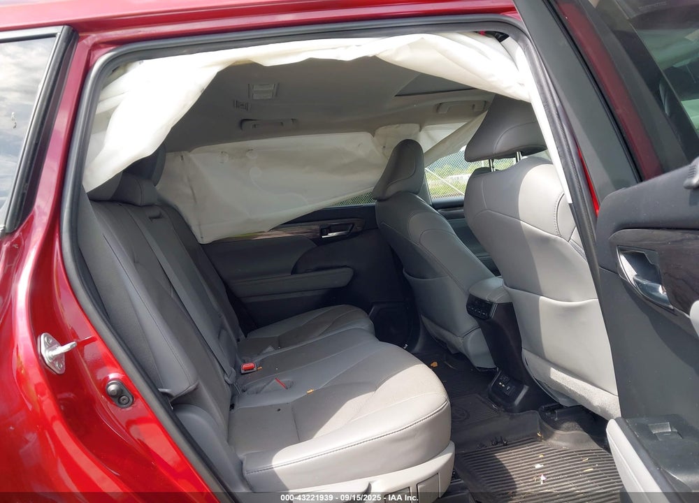 2021 TOYOTA HIGHLANDER VIN: 5TDDZRBH7MS079698