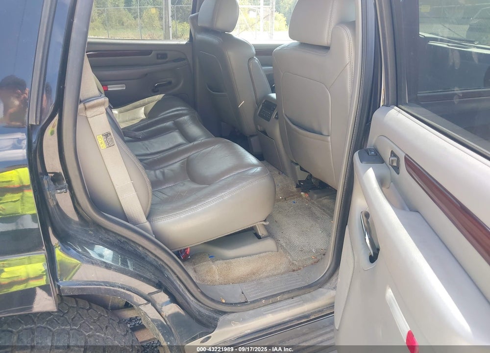 2003 CADILLAC ESCALADE STANDARD VIN: 1GYEK63N43R144400