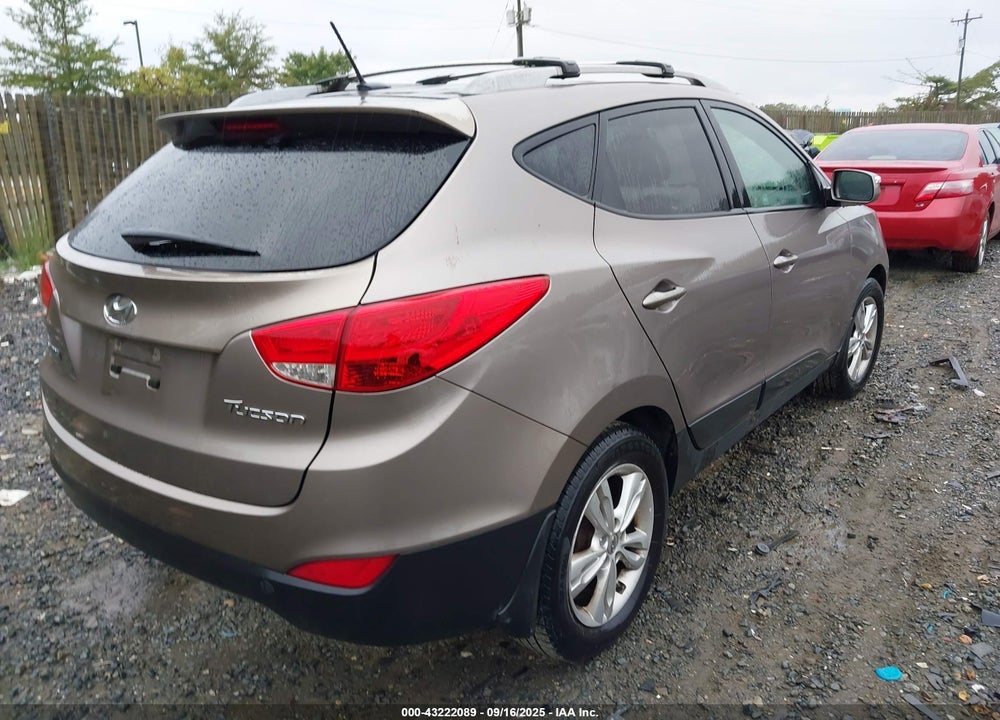 2012 HYUNDAI TUCSON VIN: KM8JU3AC3CU389471