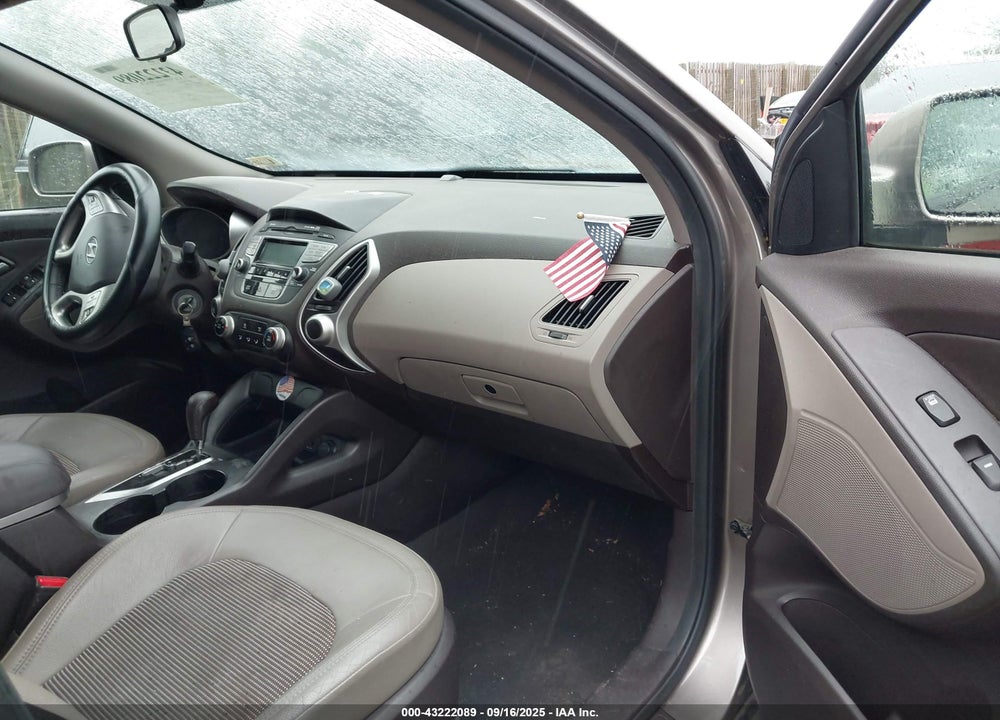 2012 HYUNDAI TUCSON VIN: KM8JU3AC3CU389471