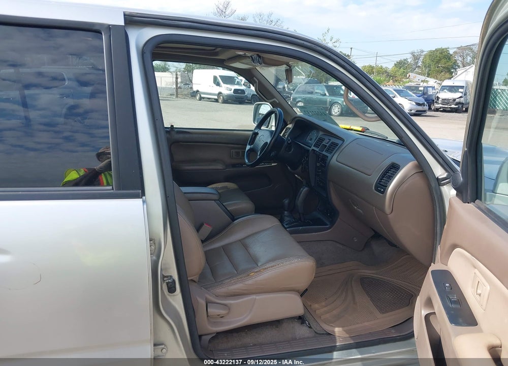 2000 TOYOTA 4RUNNER SR5 V6 VIN: JT3HN86R5Y0323176
