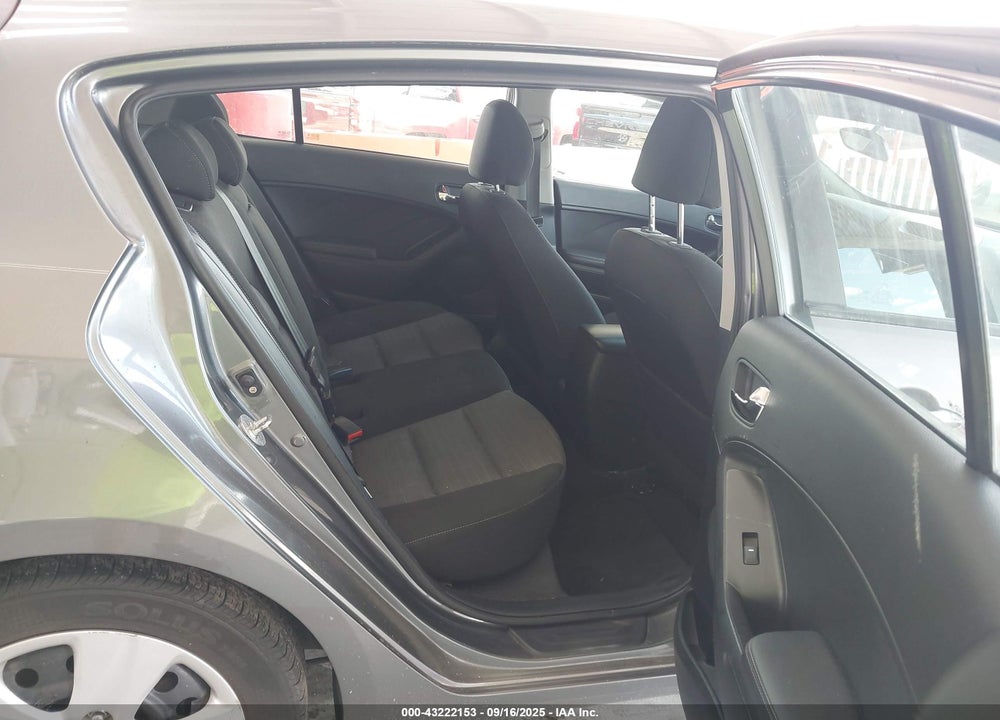 2016 KIA FORTE VIN: KNAFK5A81G5541378