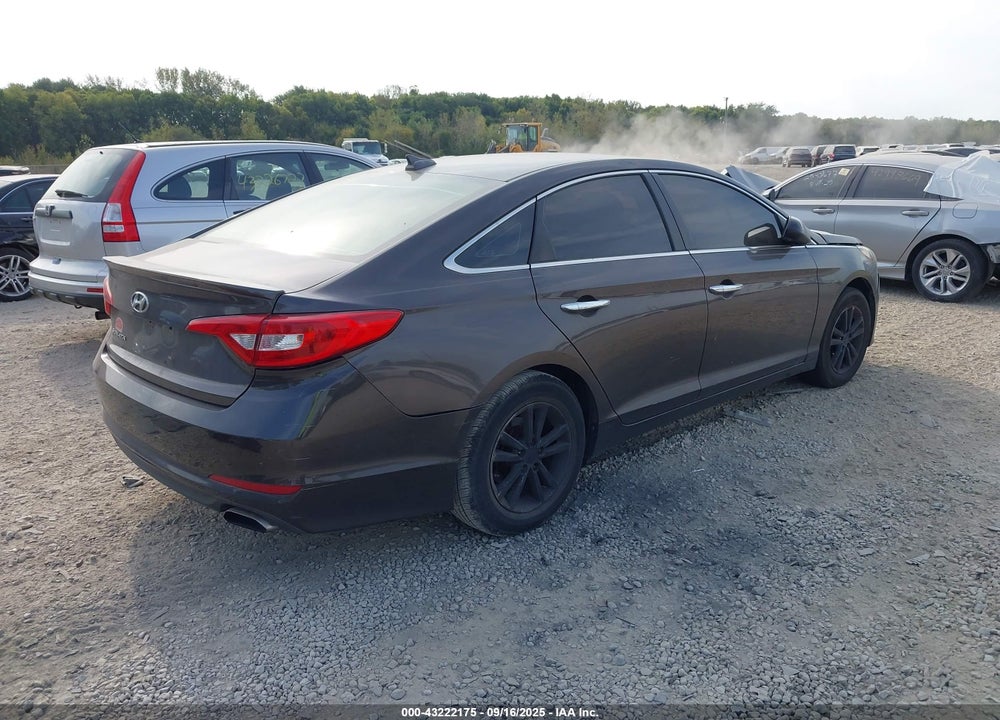 2016 HYUNDAI SONATA VIN: 5NPE24AF1GH411205