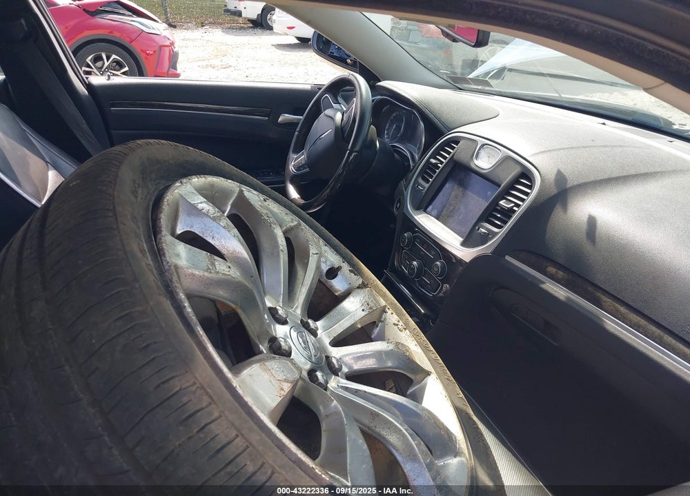 2019 CHRYSLER 300 VIN: 2C3CCAEG0KH687144