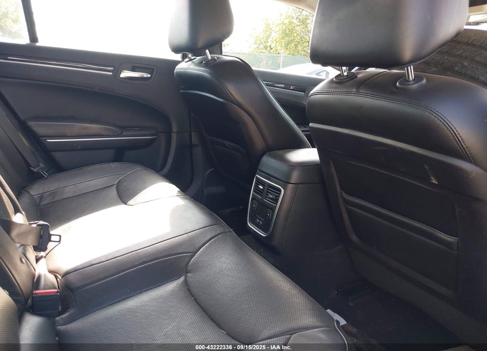 2019 CHRYSLER 300 VIN: 2C3CCAEG0KH687144