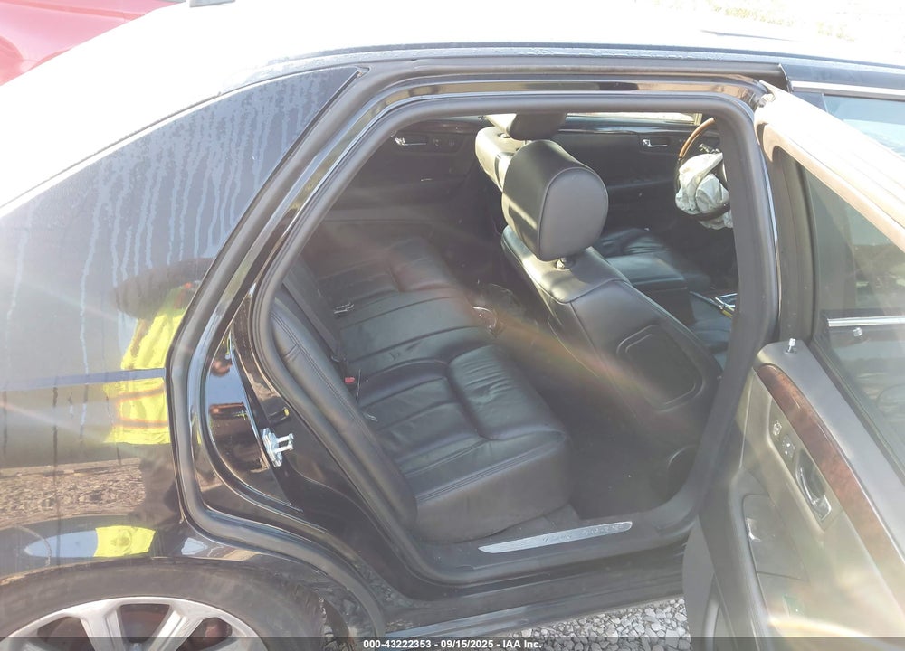 2007 CADILLAC DTS PERFORMANCE VIN: 1G6KD579X7U126113