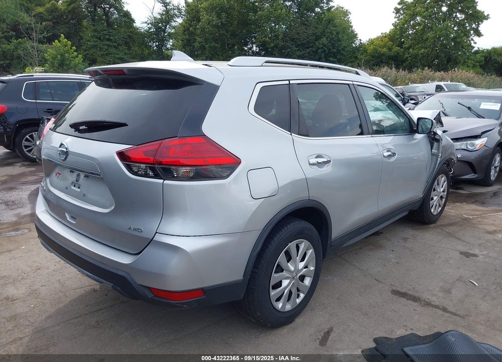 2017 NISSAN ROGUE S VIN: KNMAT2MV1HP521020