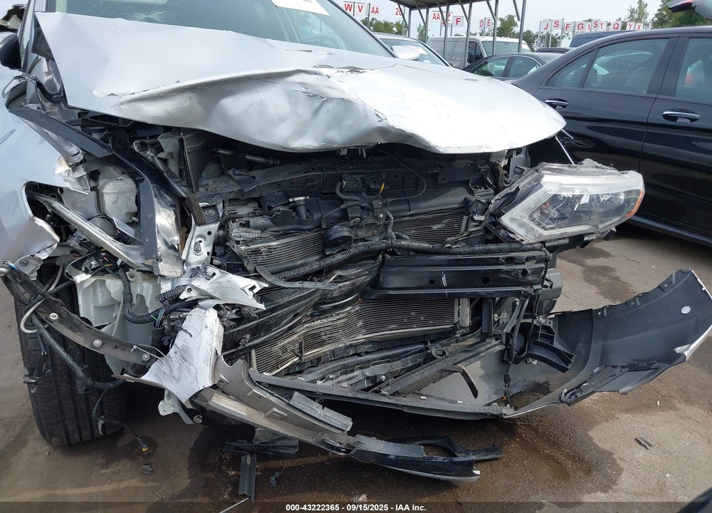 2017 NISSAN ROGUE S VIN: KNMAT2MV1HP521020