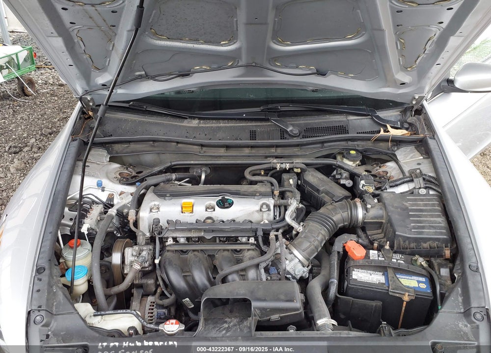 2010 HONDA ACCORD 2.4 EX-L VIN: 1HGCP2F89AA138277