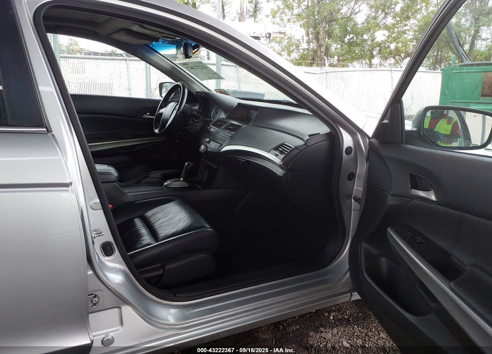 2010 HONDA ACCORD 2.4 EX-L VIN: 1HGCP2F89AA138277