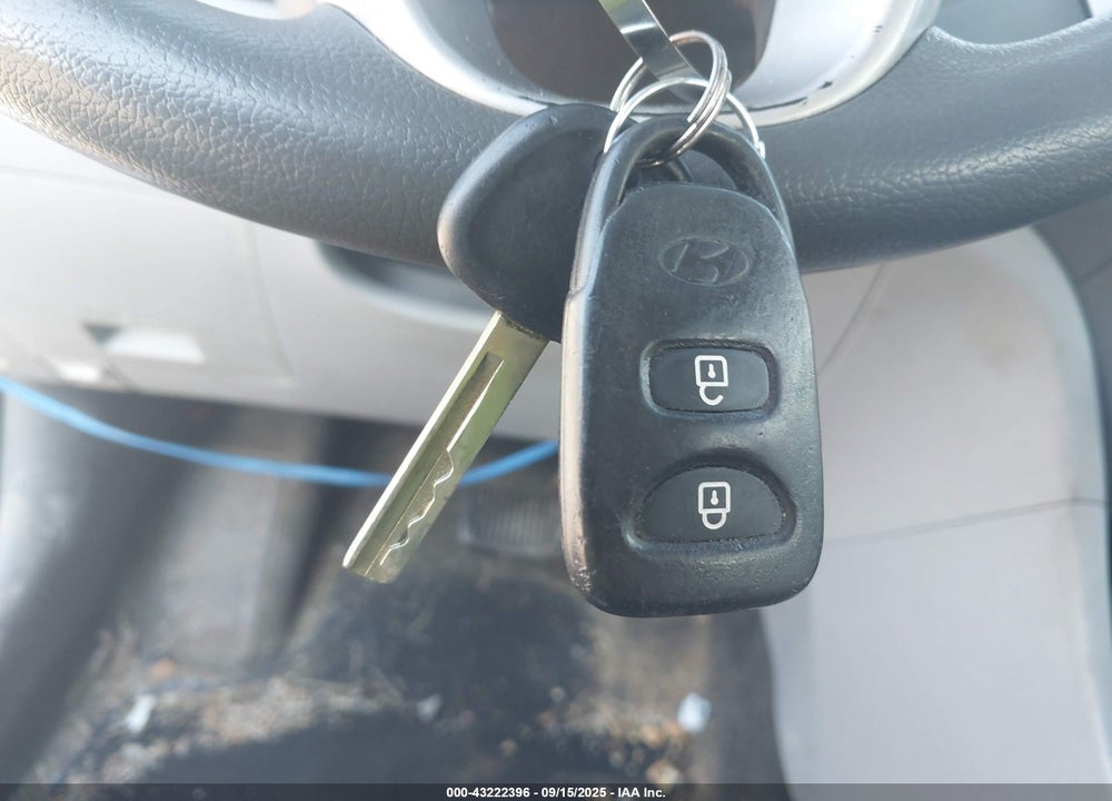 2013 HYUNDAI ACCENT GS VIN: KMHCT5AE8DU118061