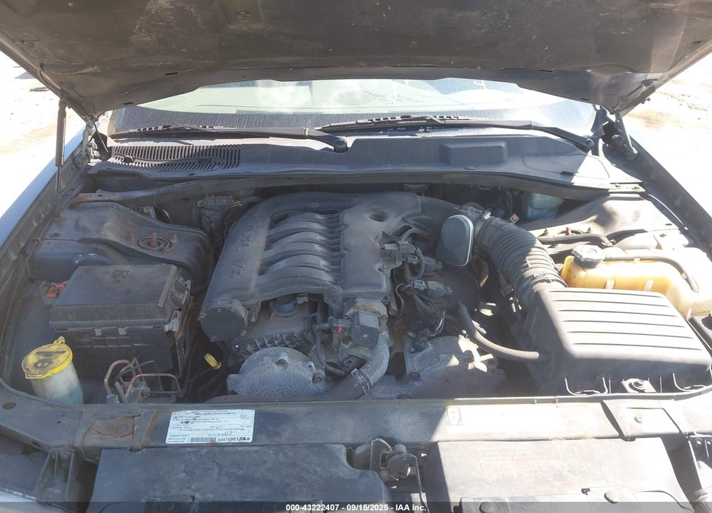 2008 CHRYSLER 300 TOURING VIN: 2C3LA53G48H260431