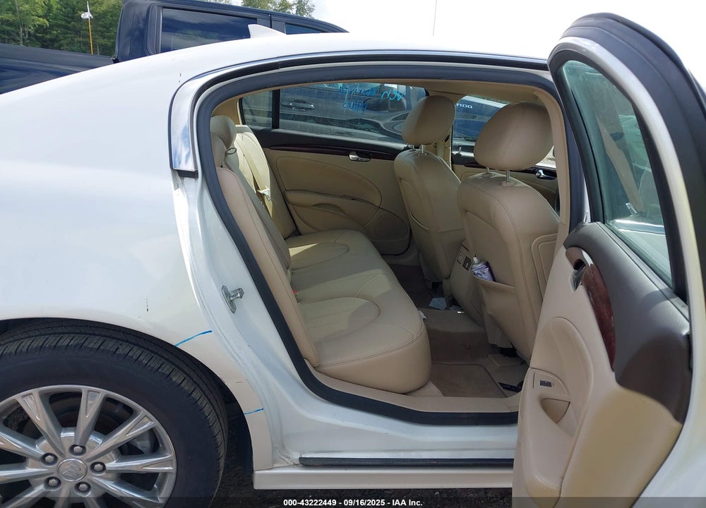 2010 BUICK LUCERNE VIN: 1G4HG5EM7AU106233