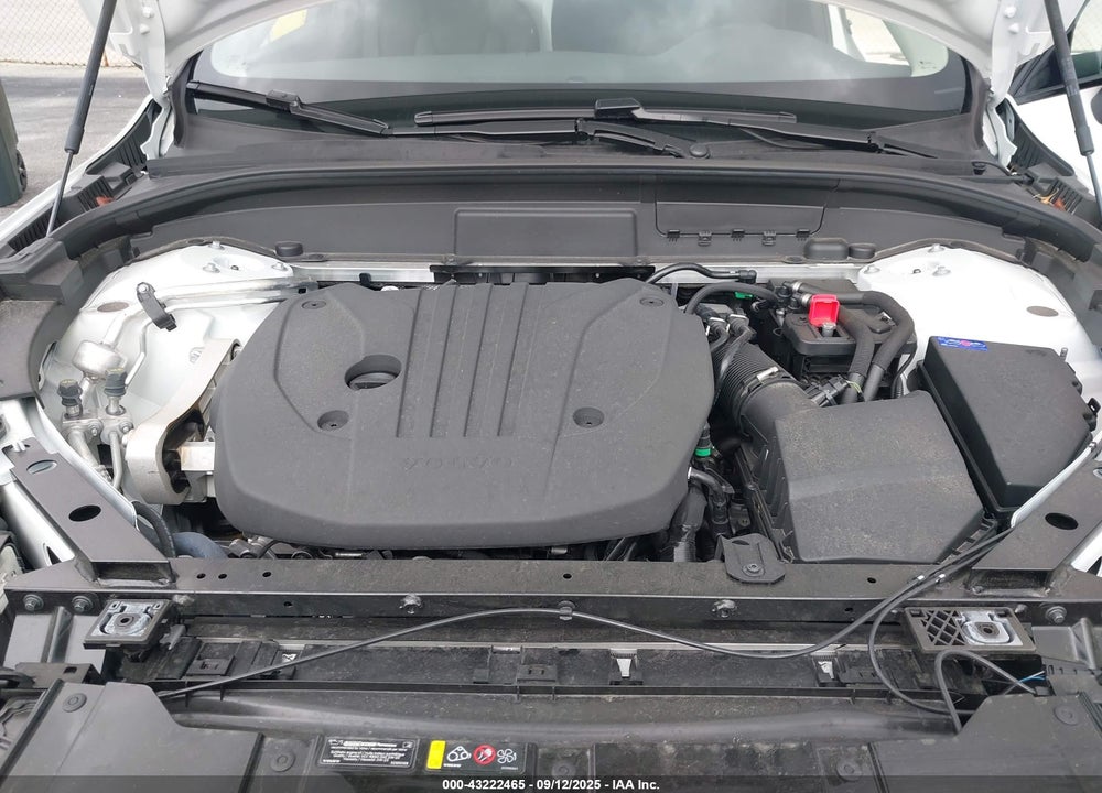 2025 VOLVO XC60 VIN: YV4M12RC1S1184317