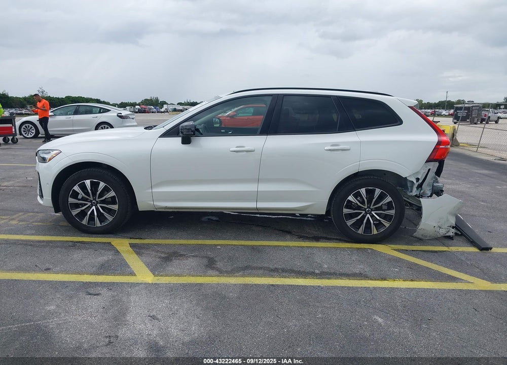 2025 VOLVO XC60 VIN: YV4M12RC1S1184317