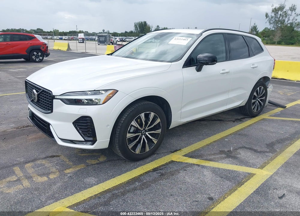 2025 VOLVO XC60 VIN: YV4M12RC1S1184317
