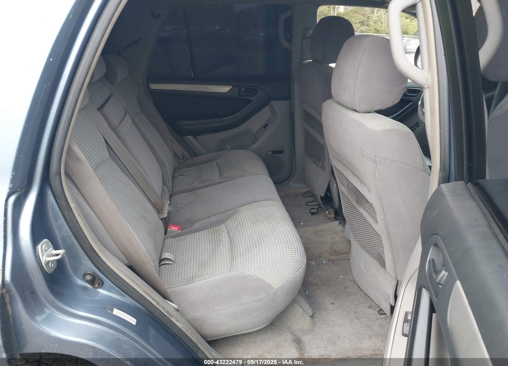 2004 TOYOTA 4RUNNER SR5 V8 VIN: JTEBT14R940044708
