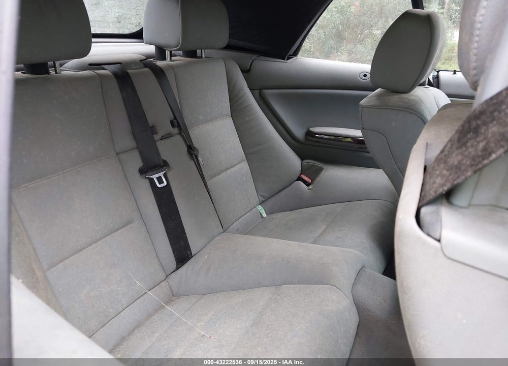 2004 BMW 325CI VIN: WBABW33404PL30612