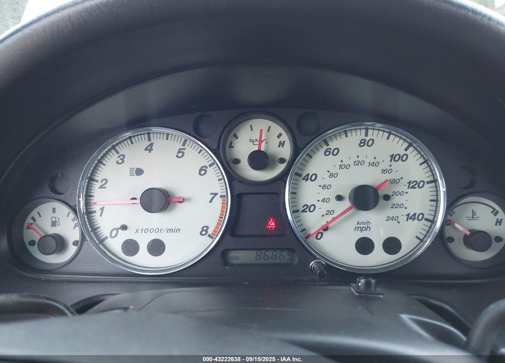 2001 MAZDA MX-5 MIATA LS/SPECIAL EDITION VIN: JM1NB353X10202124