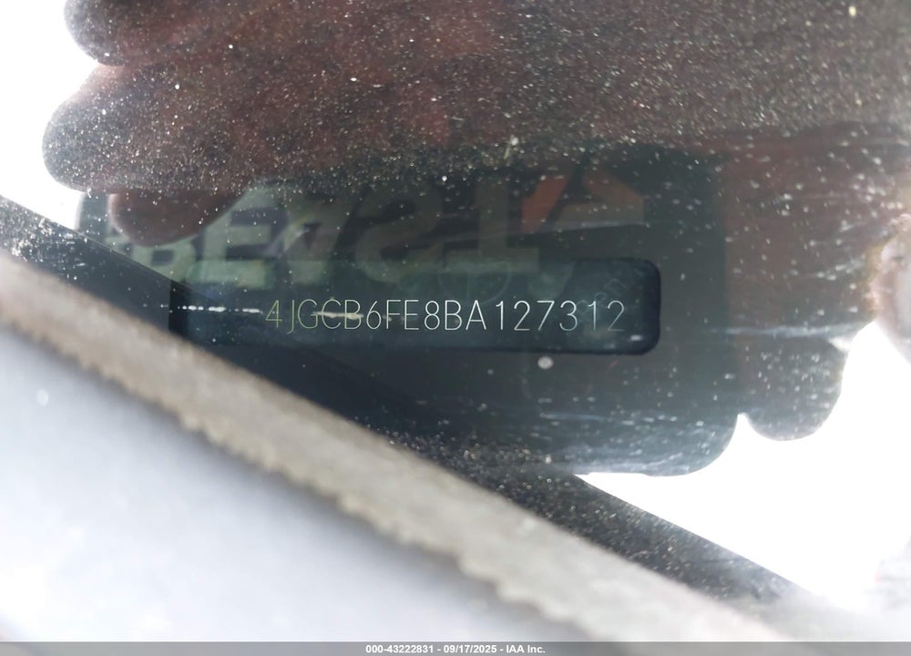 2011 MERCEDES-BENZ R-CLASS VIN: 4JGCB6FE8BA127312