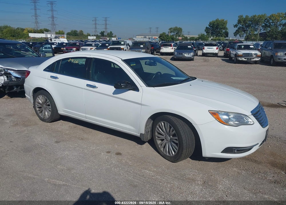2012 CHRYSLER 200 LIMITED VIN: 1C3CCBCG0CN258121