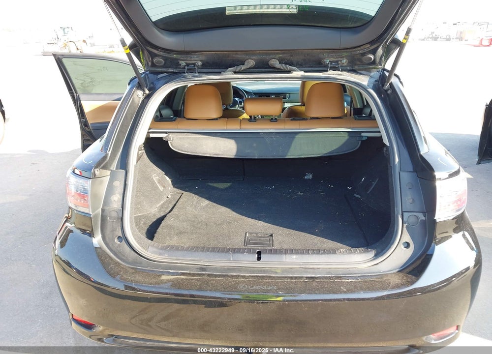 2013 LEXUS CT 200H VIN: JTHKD5BH6D2147932