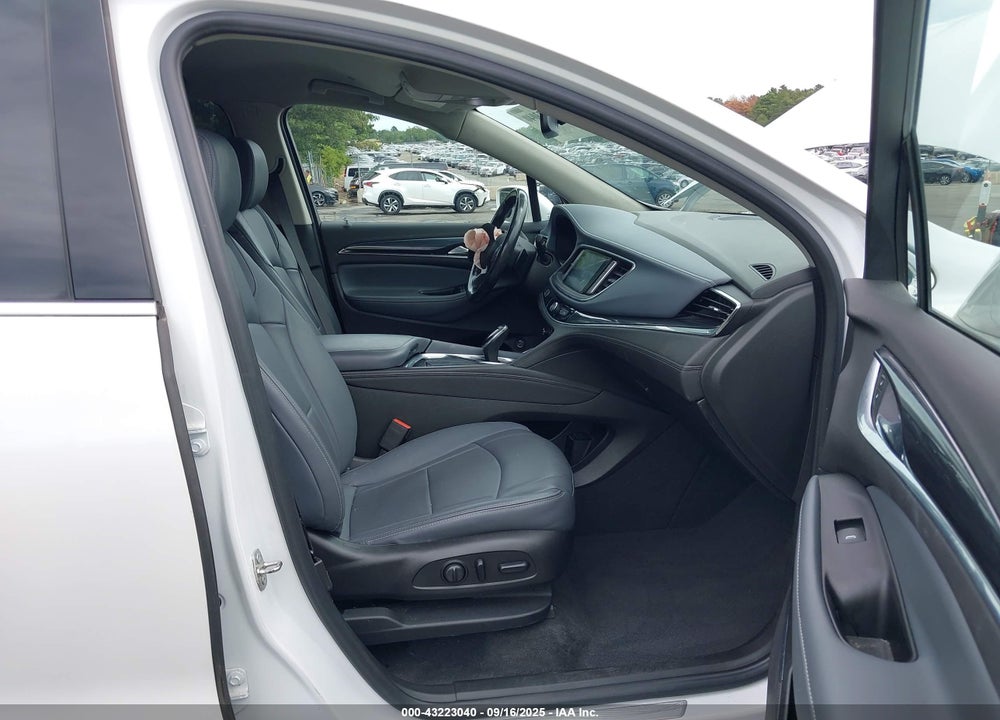 2019 BUICK ENCLAVE VIN: 5GAEVAKW5KJ218268