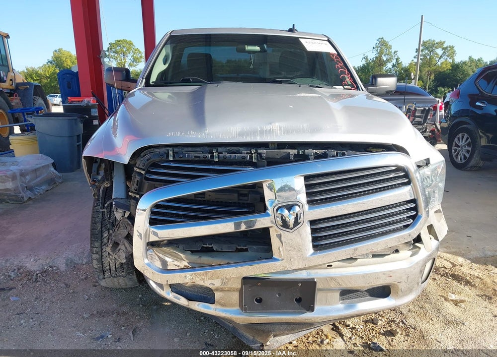 2016 RAM 1500 VIN: 3C6JR7BT8GG195322