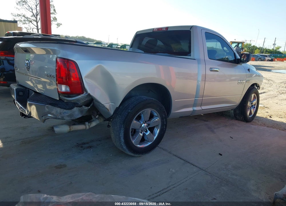 2016 RAM 1500 VIN: 3C6JR7BT8GG195322