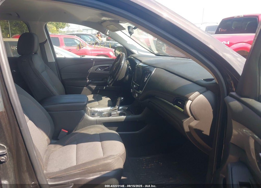 2019 CHEVROLET TRAVERSE VIN: 1GNERGKWXKJ102710