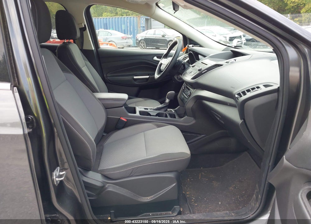 2017 FORD ESCAPE VIN: 1FMCU9GD6HUE39413