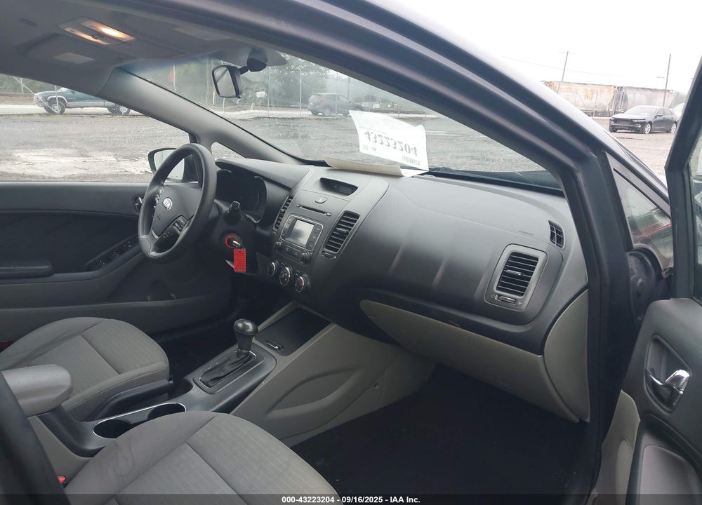 2016 KIA FORTE LX VIN: KNAFX4A65G5605951