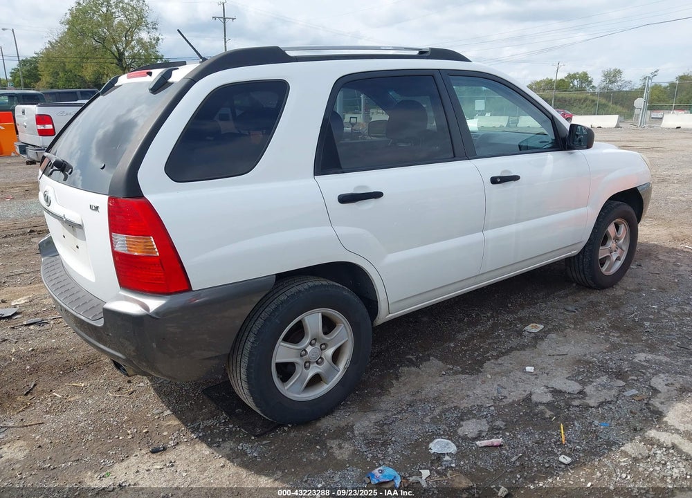 2007 KIA SPORTAGE LX VIN: KNDJF724877372666