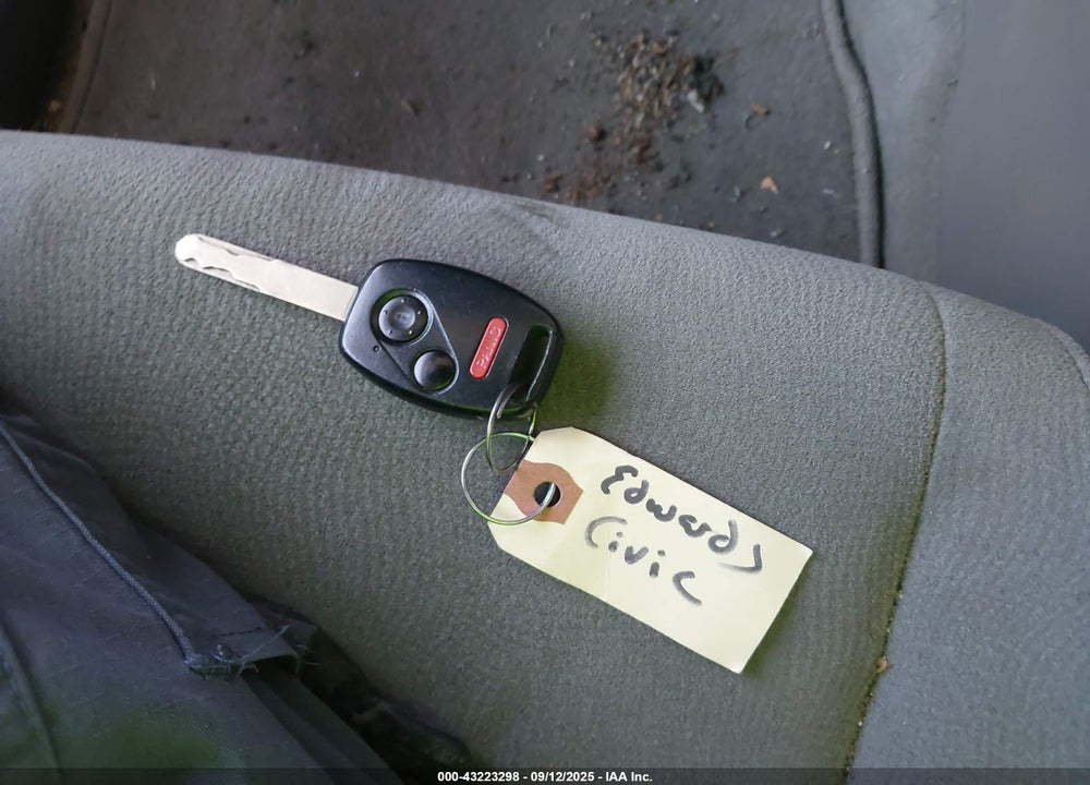 2007 HONDA CIVIC VIN: 1HGFA15527L116862