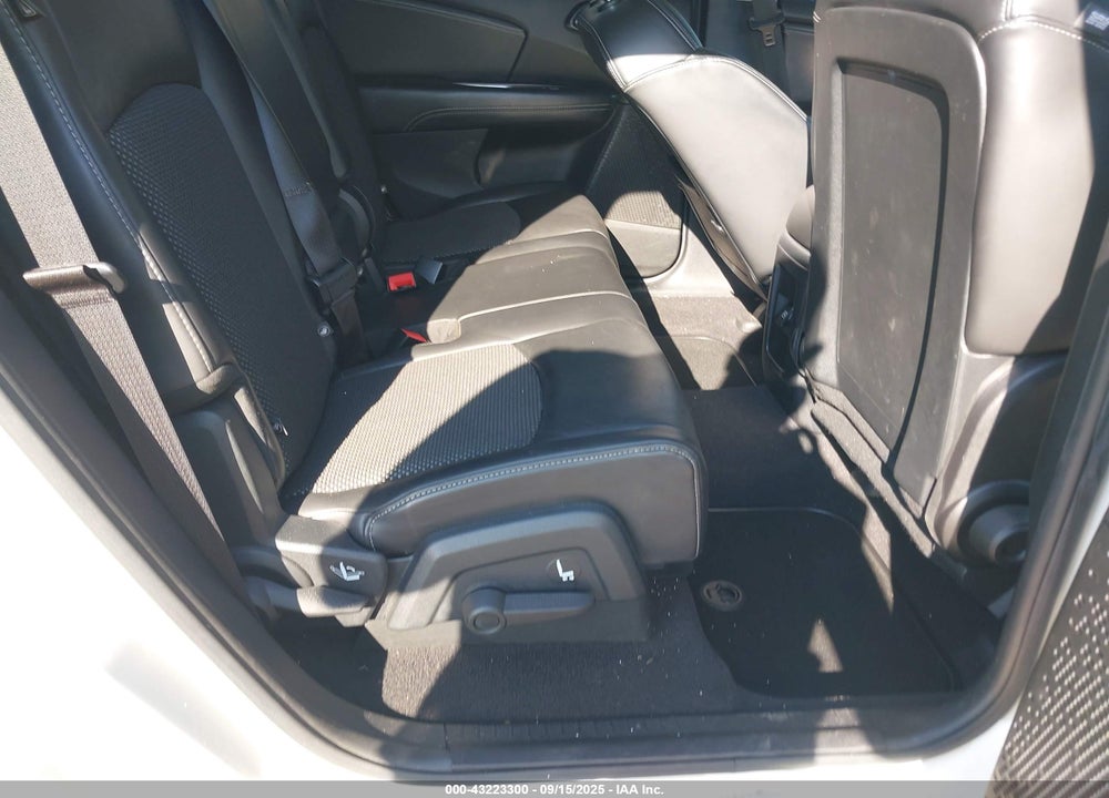 2016 DODGE JOURNEY VIN: 3C4PDCGB9GT240219