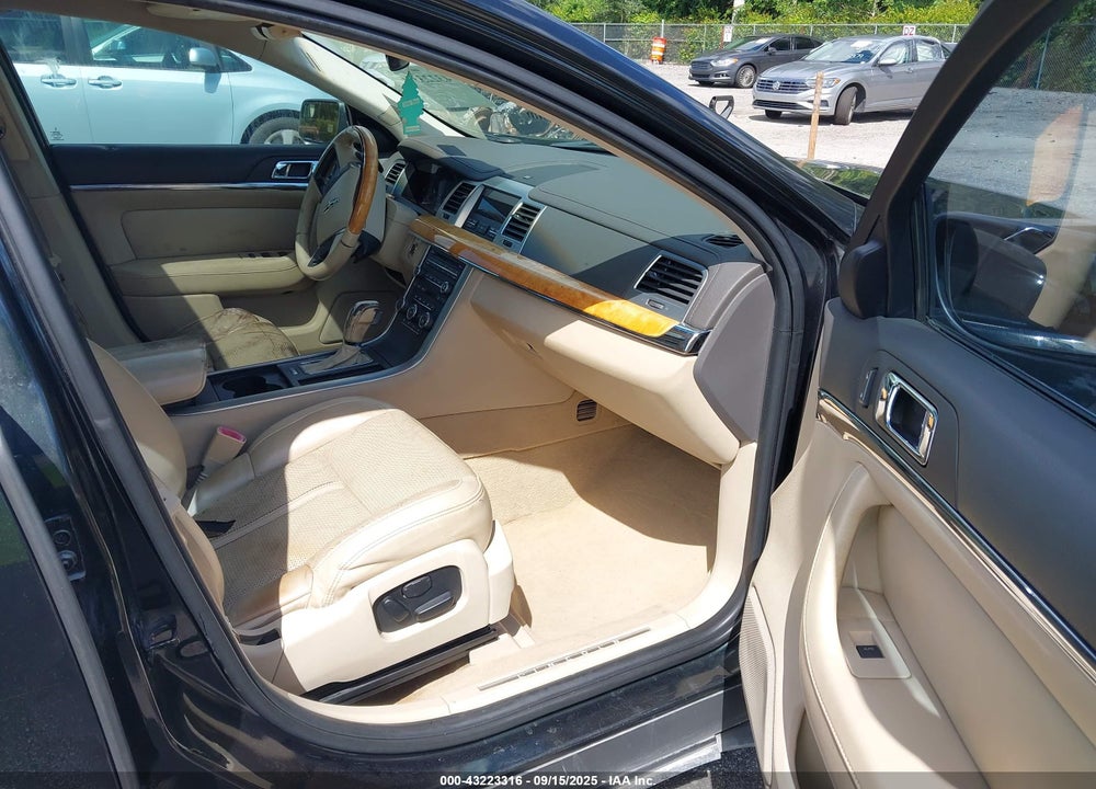 2010 LINCOLN MKS VIN: 1LNHL9ER2AG606099