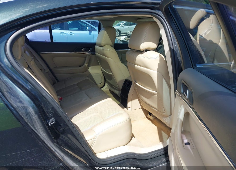 2010 LINCOLN MKS VIN: 1LNHL9ER2AG606099
