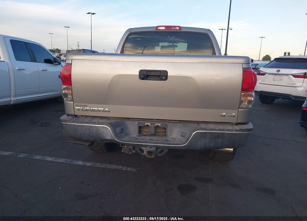 2007 TOYOTA TUNDRA SR5 5.7L V8 VIN: 5TBDV541X7S459586