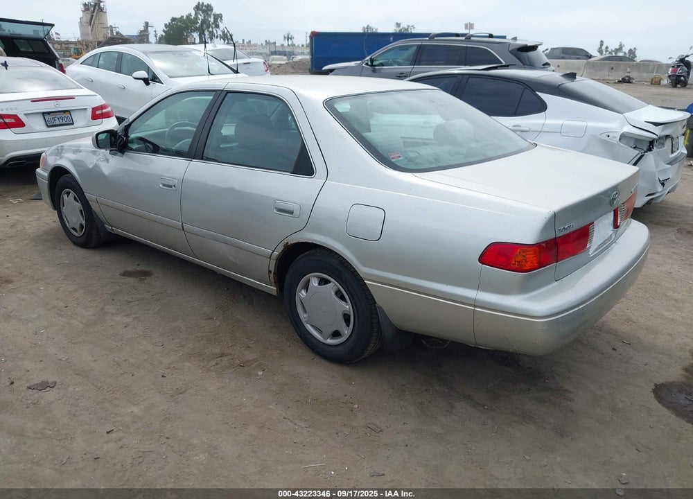 2000 TOYOTA CAMRY CE VIN: 4T1BG22K3YU699218