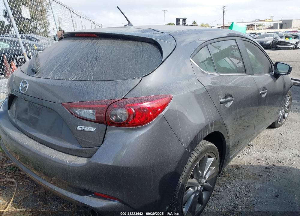 2018 MAZDA 3 VIN: 3MZBN1L38JM266352