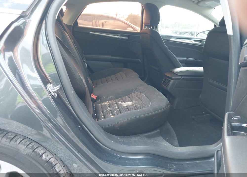 2016 FORD FUSION VIN: 3FA6P0H74GR200564